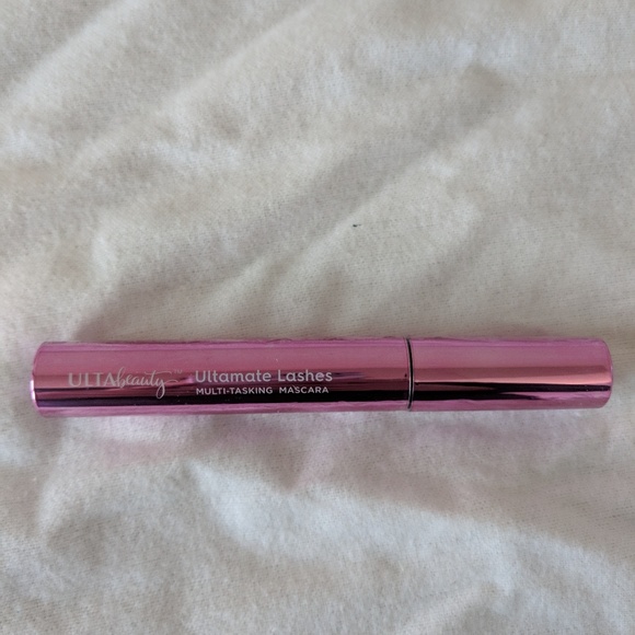 ULTAmateLashes Mascara - NWT - Black - 0.3 fl oz - Picture 2 of 4